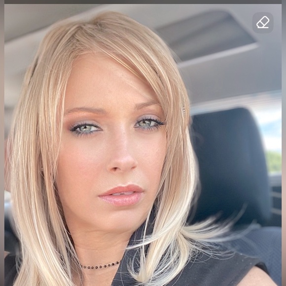 Meet your Posher, Jennifer - Picture 1 of 1